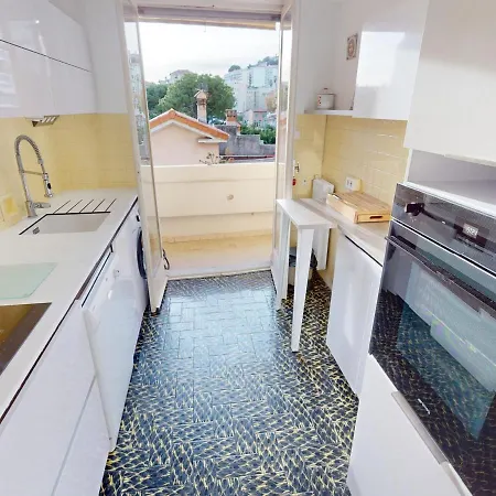 3p à Avec Balcon, Parking Privé Et Proche Plages - Fr-1-196-347 * Mentone